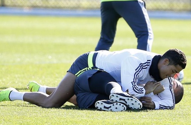 Pepe and Ronaldo play around during Real Madrid's practice